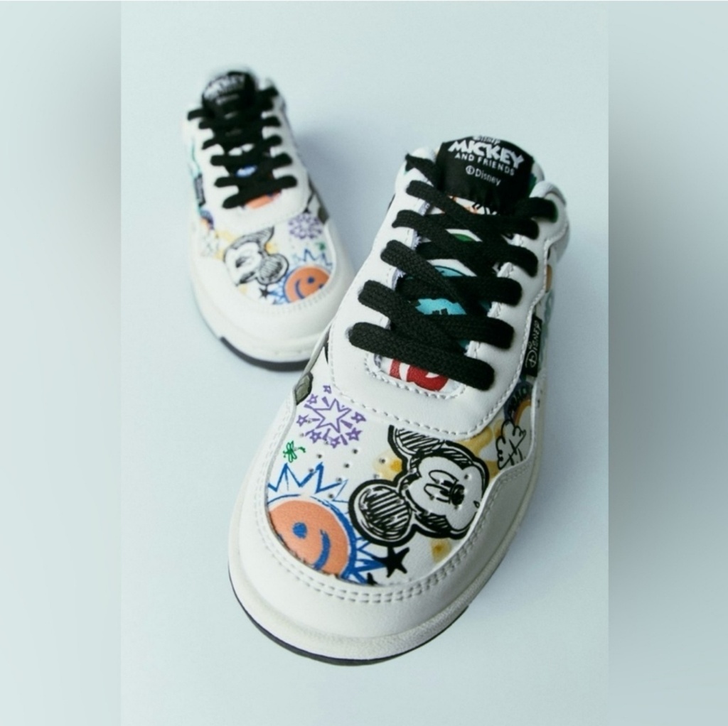 Zara Mickey Mouse Sneaker 